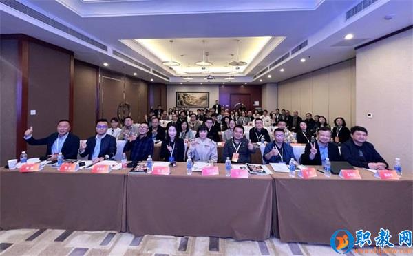 图片 1 图片 1