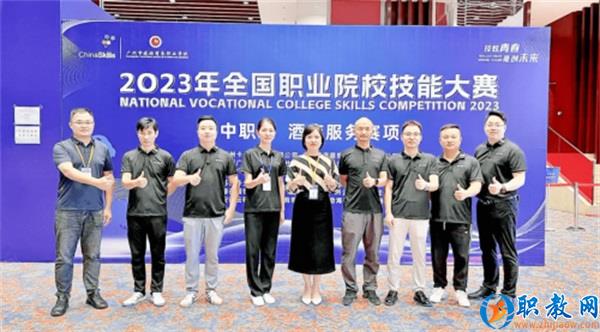 图片 14 图片 14