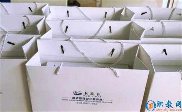 图片 9 图片 9