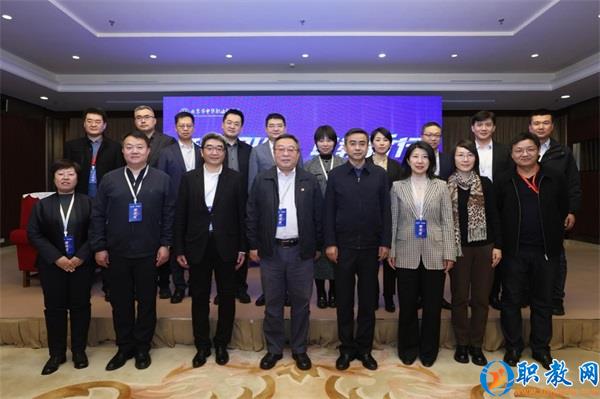 图片 1 图片 1
